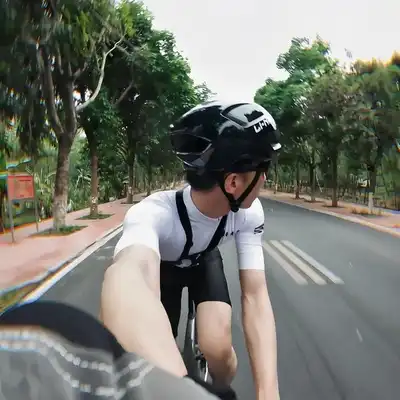 杨成